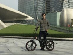 Samebike Elektrische Vouwfiet - Shimano 7 Speed Derailleur - 48V/ 10Ah Lithium Batterij - Aluminium -sportief/modern - 35km/u - Wit -Volare Verkoop 1200x911