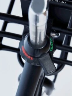 Cortina U4 - Stadsfiets - D50 - Jet Black Matt - R3 -Volare Verkoop 901x1200 3